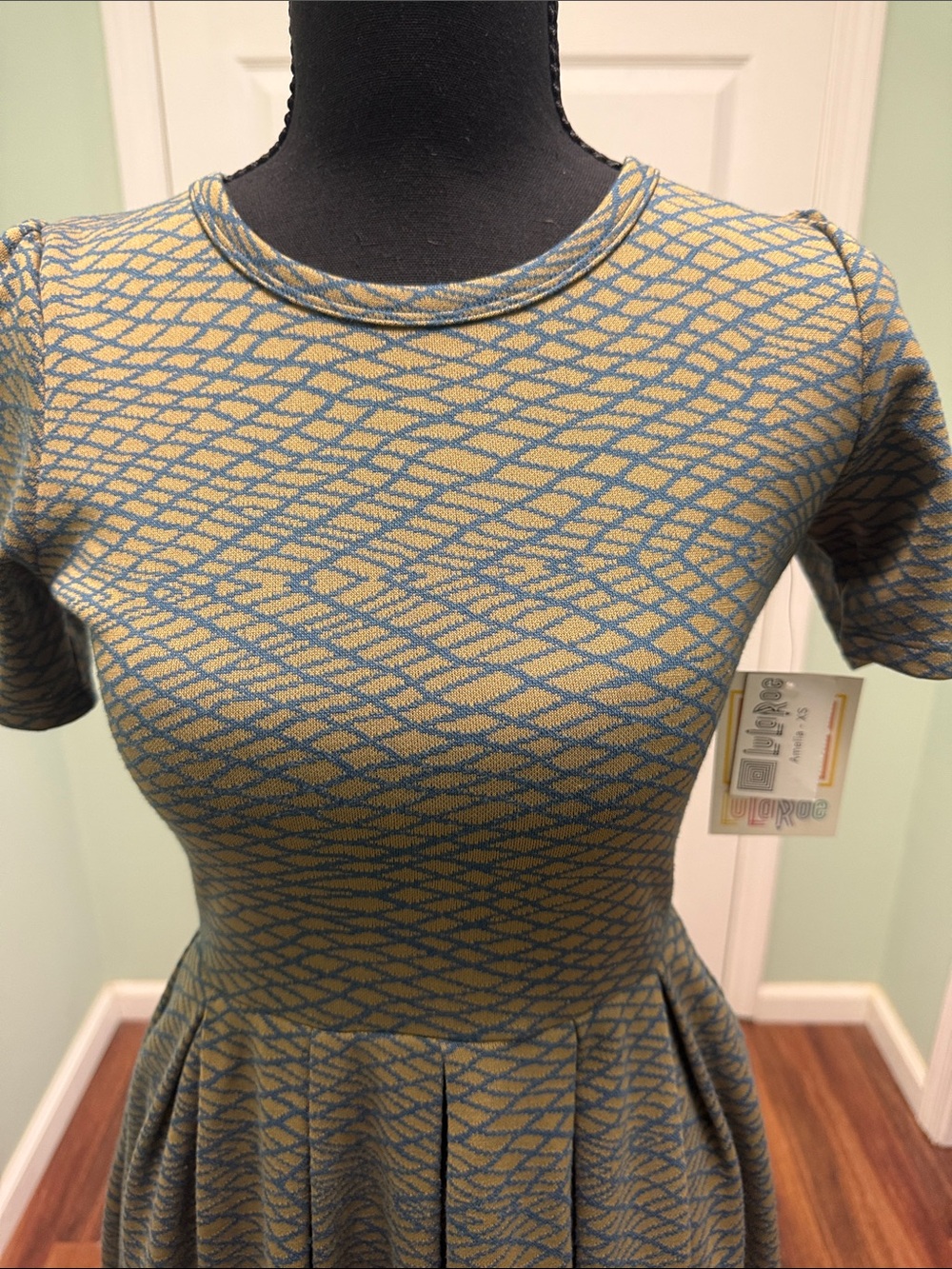 LuLaRoe Olive Green Textured Fit-and-Flare Midi Dress - Picture 3 of 6